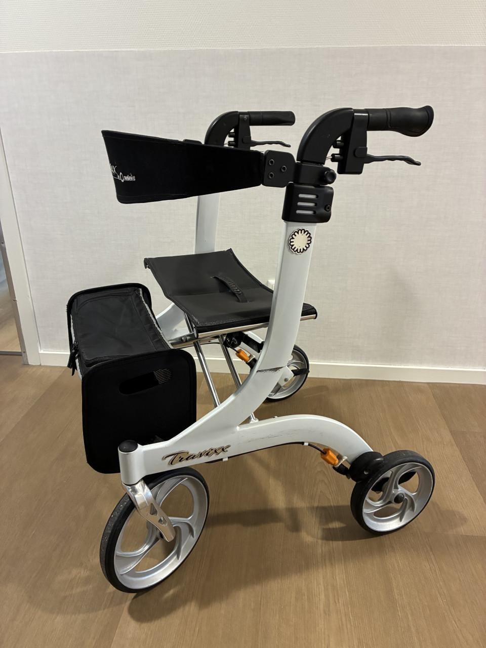 Rollator Travixx