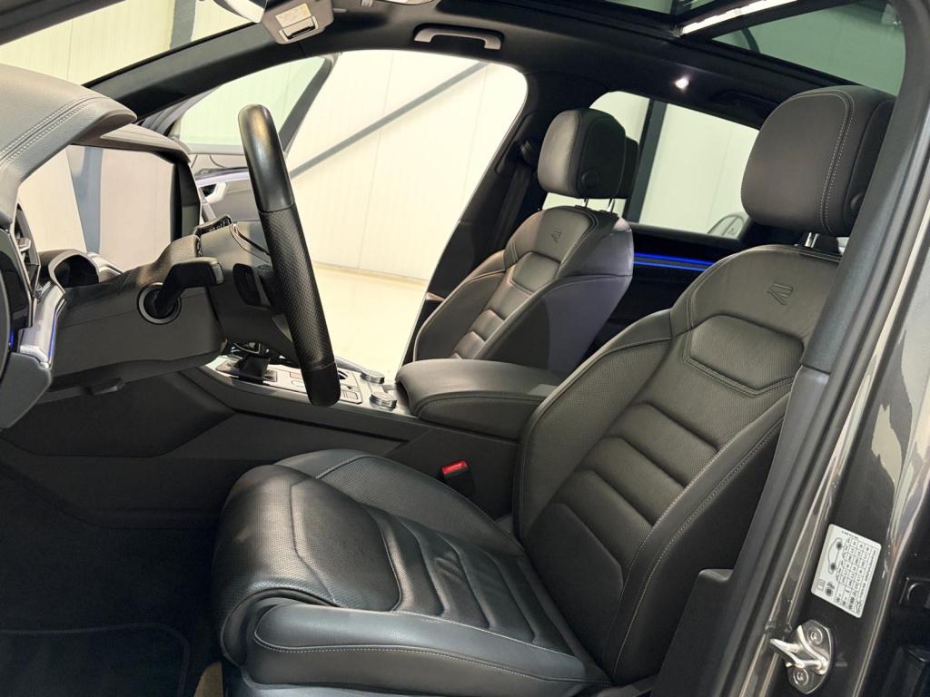 Volkswagen Touareg r 3.0 tsi ehybrid 462pk | luchtvering | pano | trekhaak