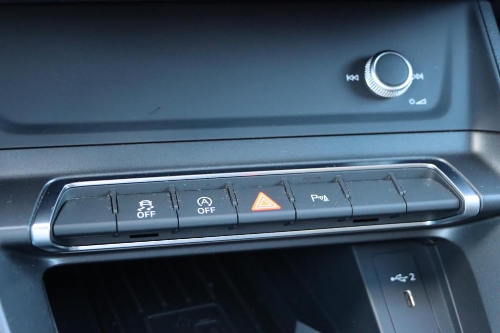 Audi Q3 35 tfsi s edition 150pk s tronic
