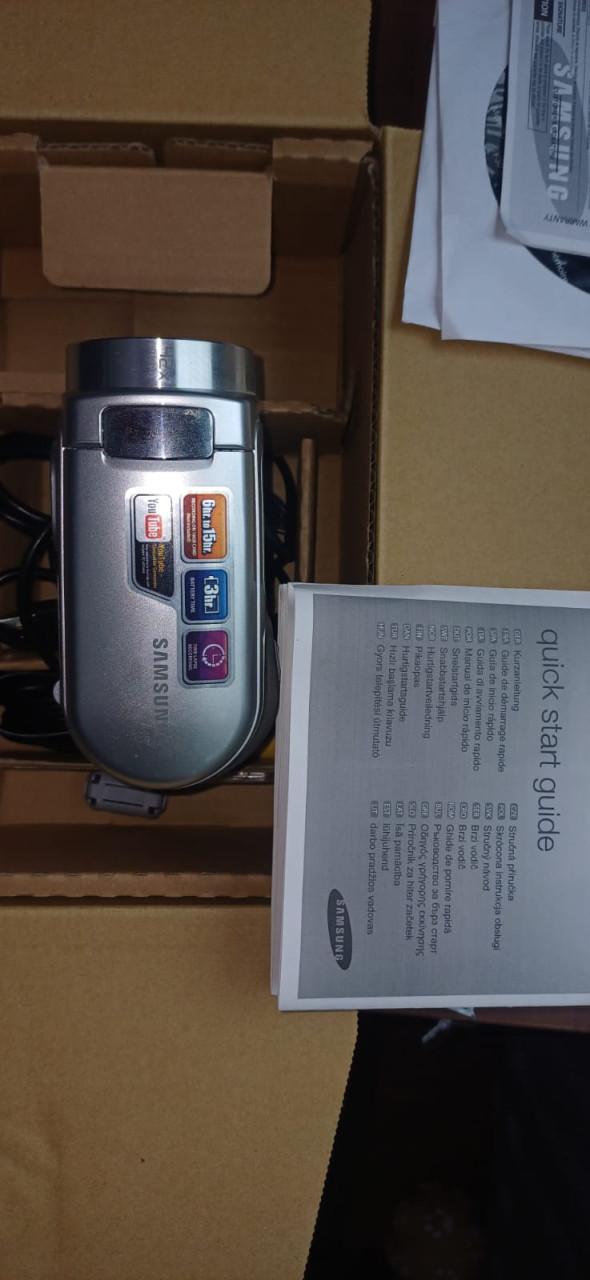 Samsung flash camera