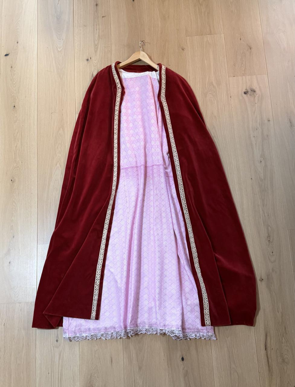 Prachtig vintage Sinterklaaspak – handgemaakt en vol karakter!