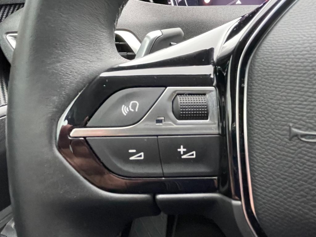 Peugeot 3008 allure 1.2-130pk automaat (eat8) apple carplay & android auto 