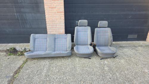 VOLKSWAGEN GOLF 2 INTERIEUR MOET WEG!