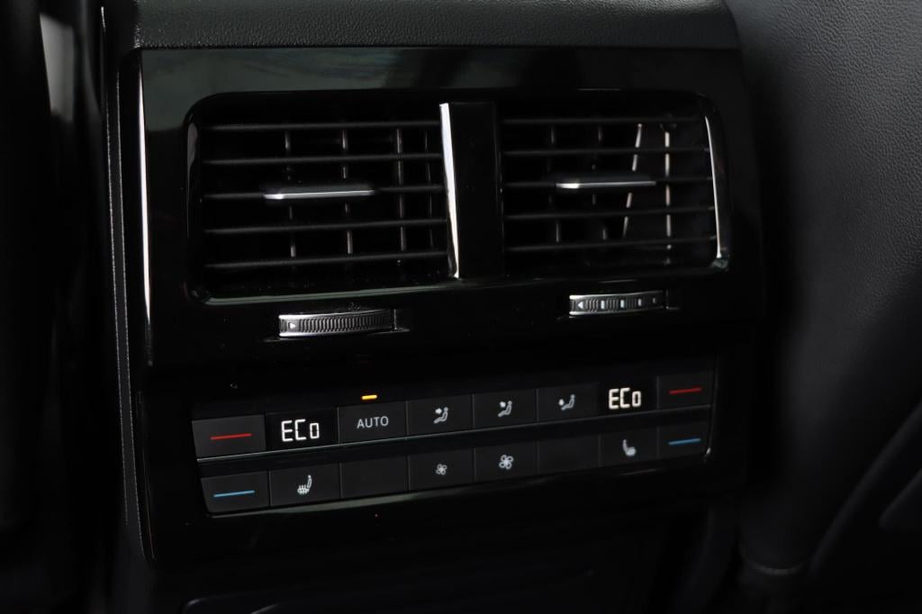 Volkswagen Touareg 3.0 tsi ehybrid 4motion black style 380pk tiptronic | so