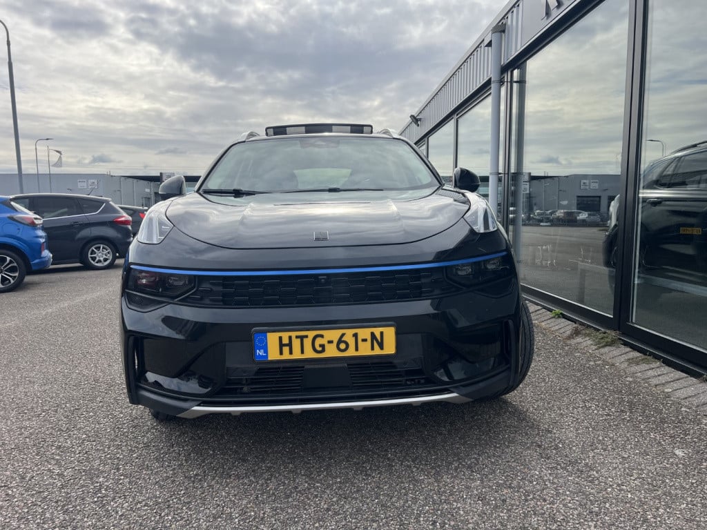 Lynk & Co 01 1.5 261pk plug in hybrid , 360 camera , pano dak , adaptive cc
