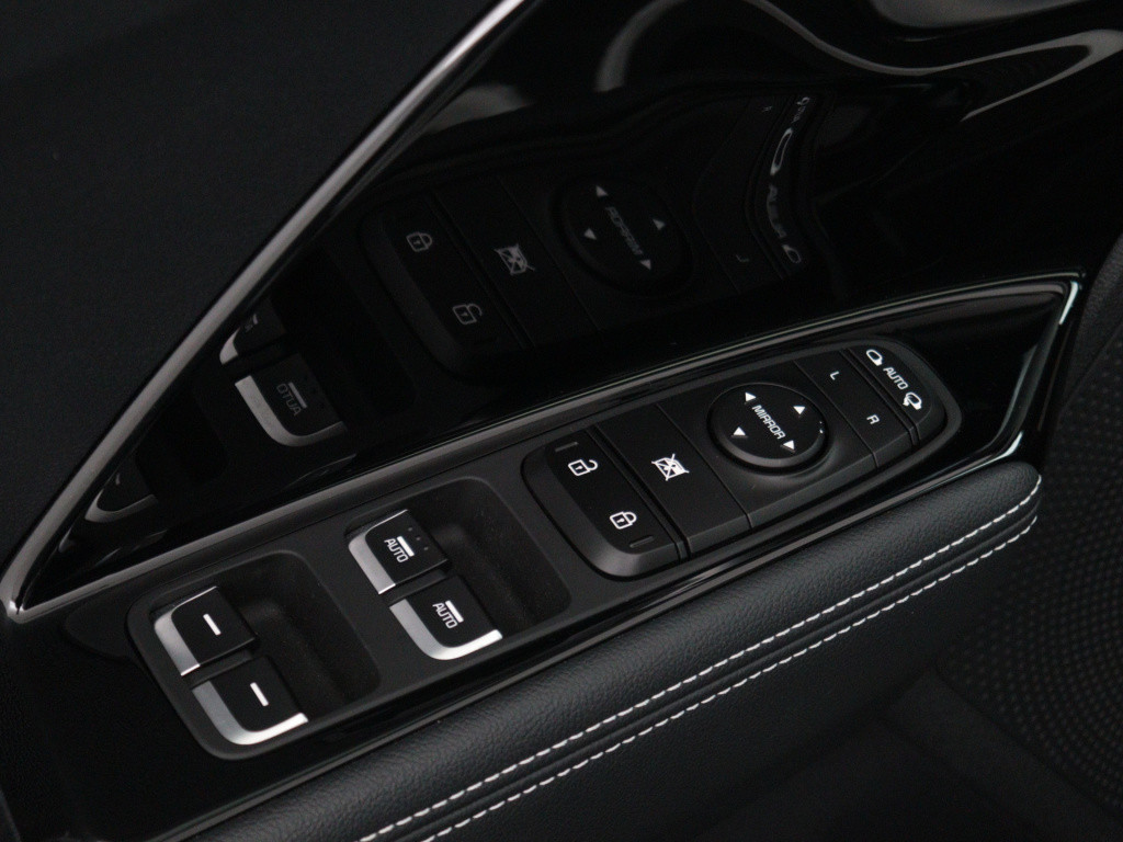 Kia E-niro dynamicplusline 64 kwh | navigatie | schuifdak | led | stuur-/st