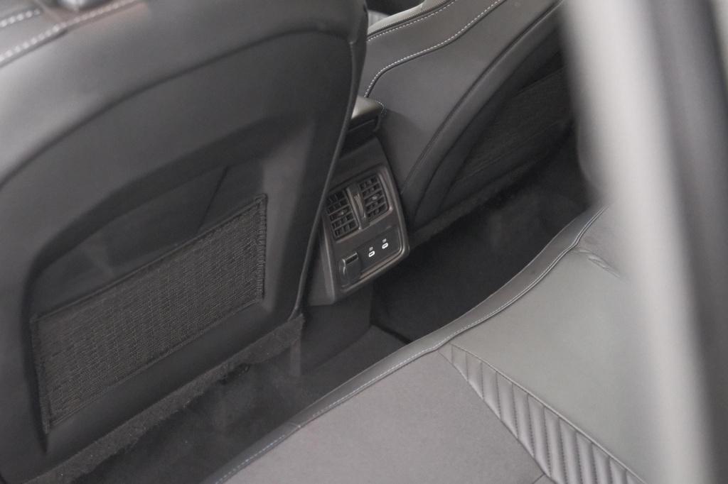 Renault Captur 1.8 e-tech full hybrid 160 esprit alpine | rondom camerazich