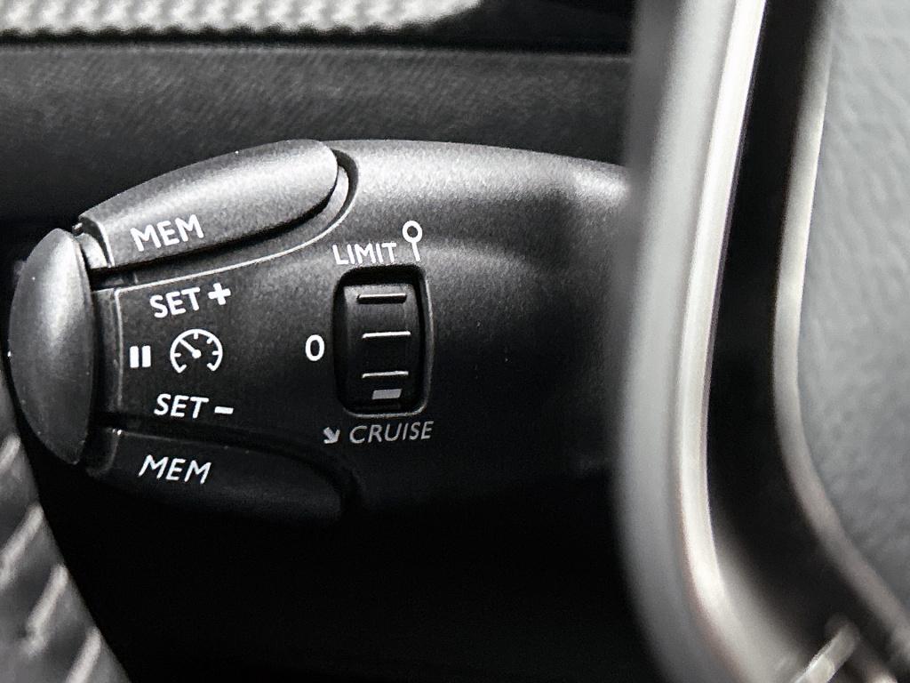 Peugeot 2008 130 pk active pack | rijklaar | camera achter | apple carplay 