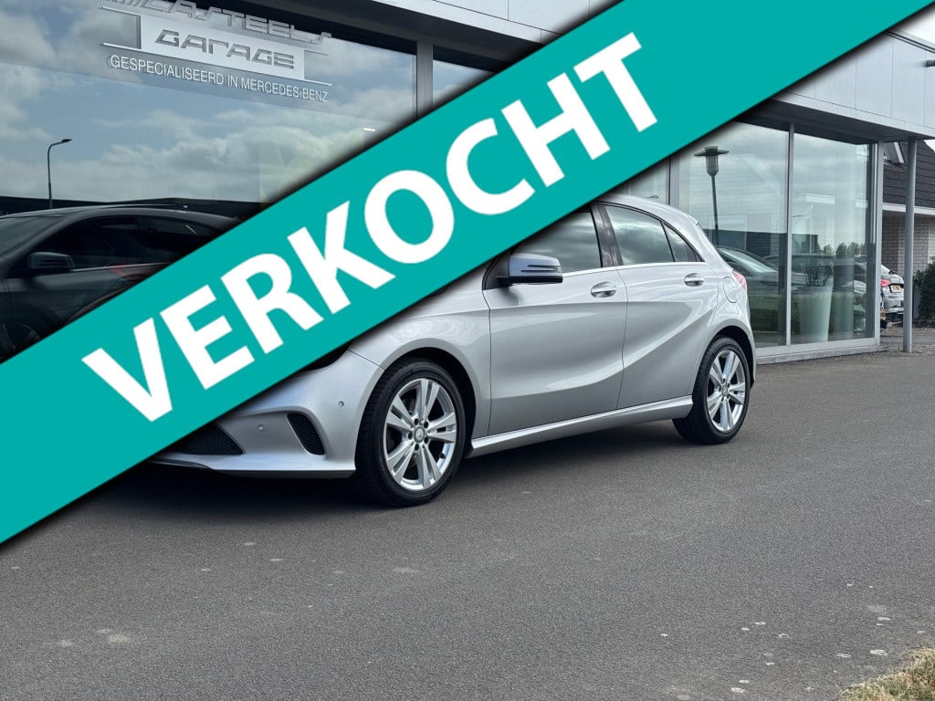 Mercedes-Benz A-Klasse 180 urban , apple-carplay / panorama dak
