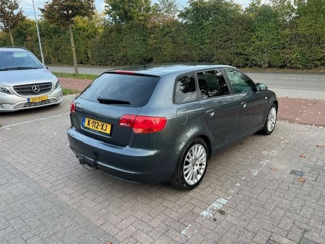 Audi A3 sportback 2.0 tfsi attraction automaat