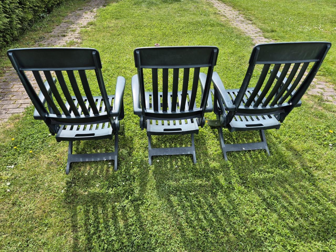 Set 3 Tuinstoelen, kussens en 1 tafel