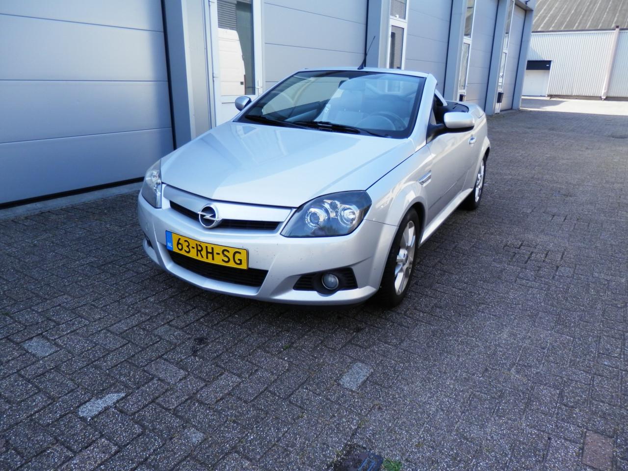 Auto Garant Biedt Aan: Opel Tigra 1.4 16v Sport