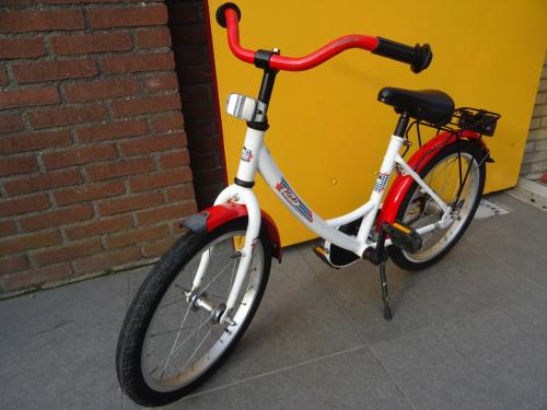 Meisjesfietsje 18 inch