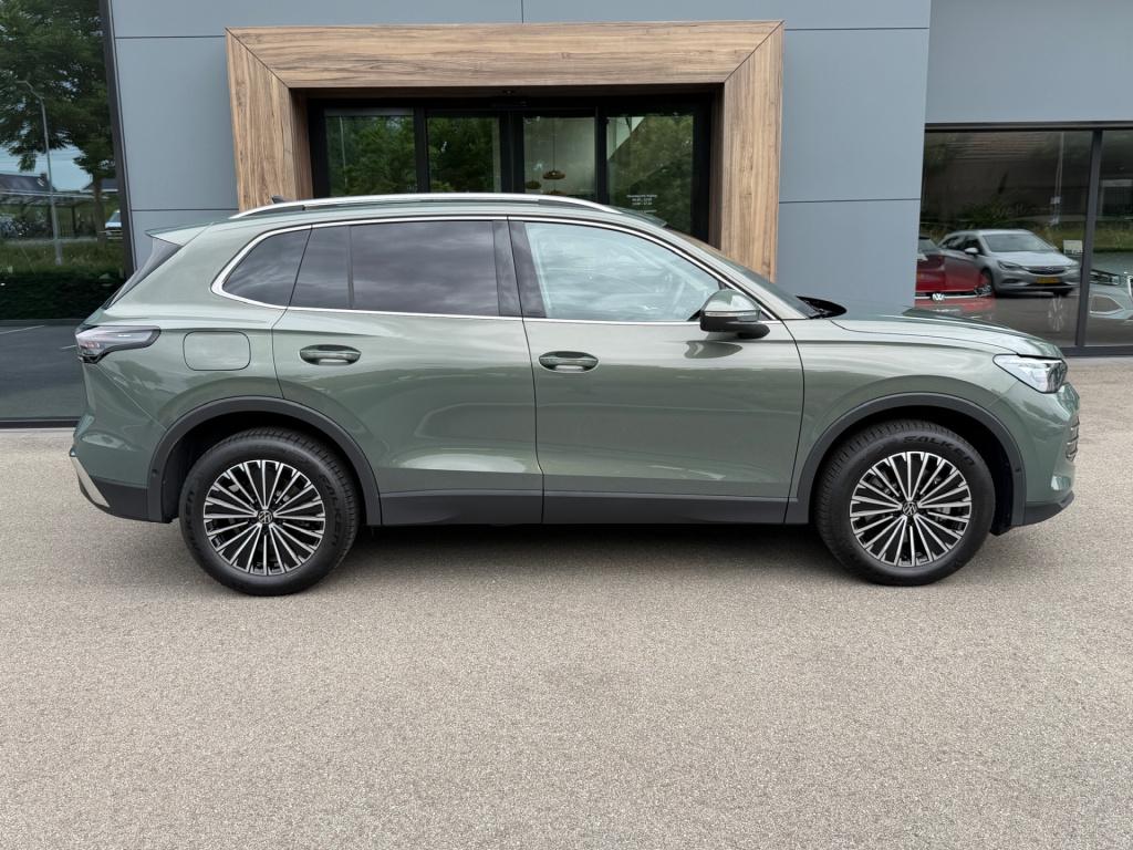 Volkswagen Tiguan 1.5 ehybrid elegance 204pk | trekhaak | 360 camera | all-