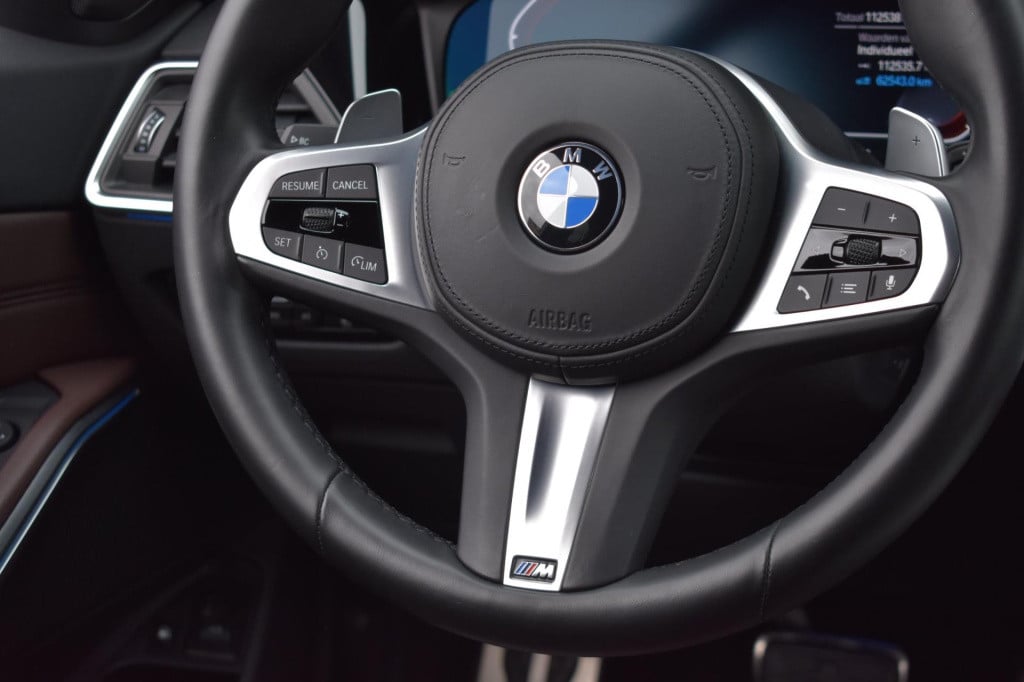 BMW 3-serie touring 320e m-sport | shadow-line | el. wegkl. trekhaak | head