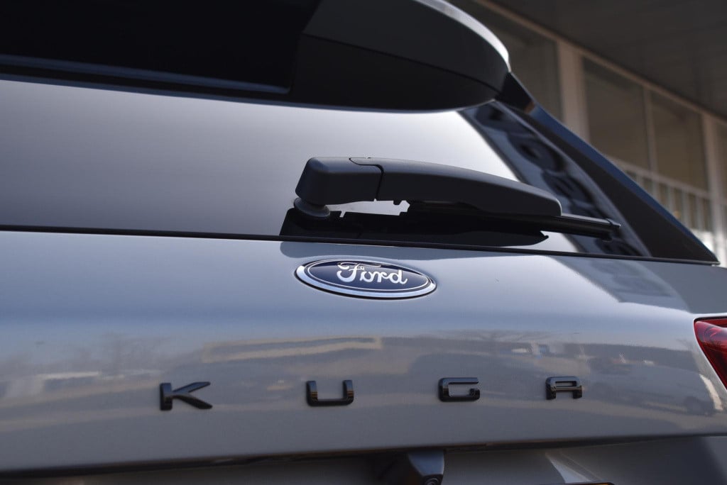 Ford Kuga 2.5 phev st-line | climate control | cruise control | winterpakke