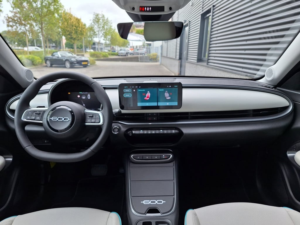 Fiat 600 1.2 hybrid 110 la prima (due colori)