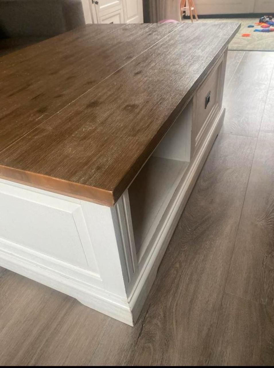 Buffetkast, salontafel, eettafel