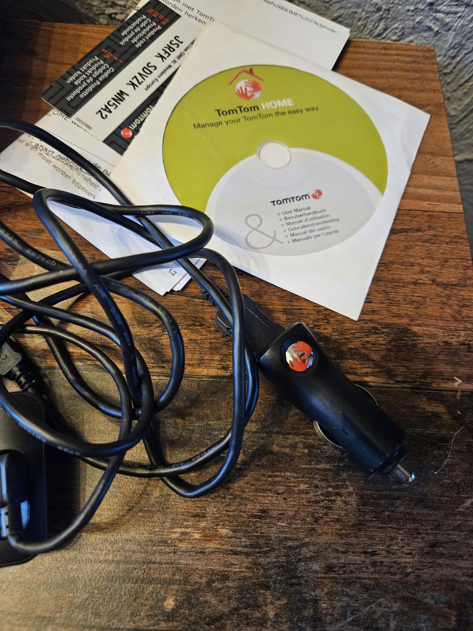 TomTom ONE XL Europe Navigatiesysteem met accessoires