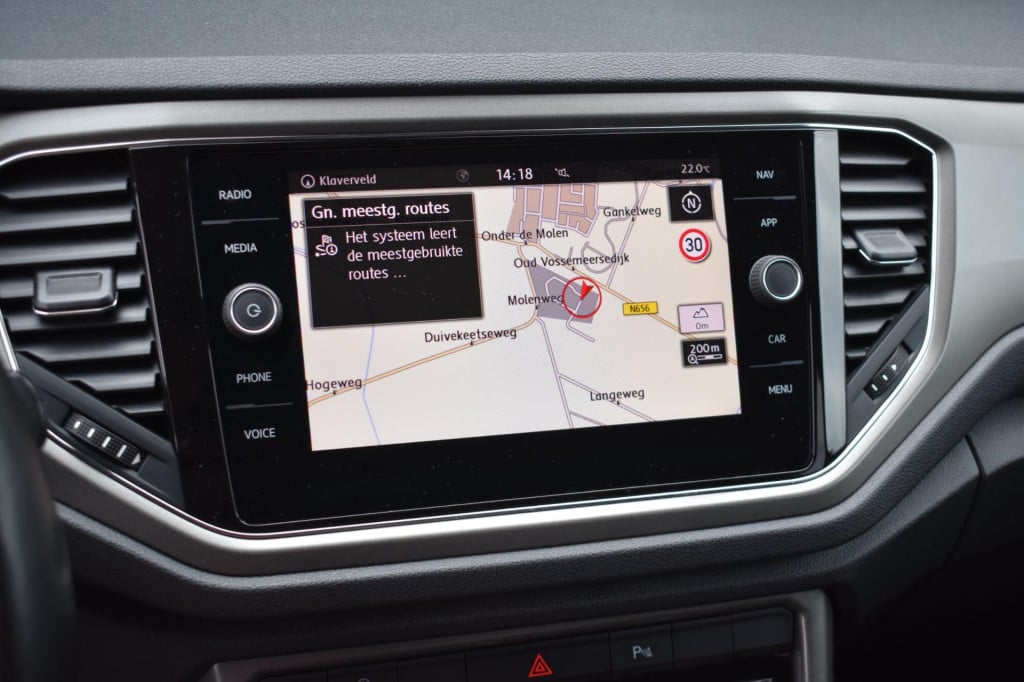 Volkswagen T-roc 1.0 tsi | virtual cockpit | trekhaak | apple carplay | and