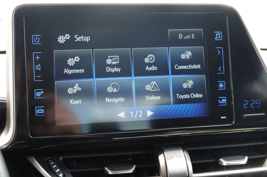 Toyota C-hr 1.8 hybrid adventure