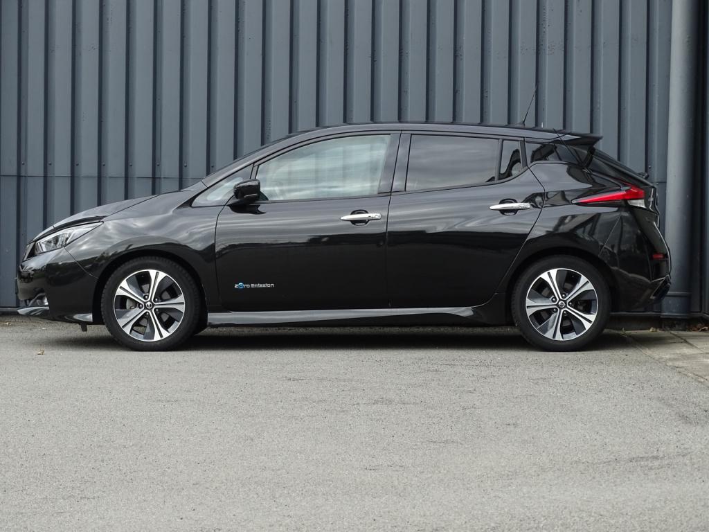 Nissan Leaf n-connecta 40 kwh | incl. btw | 360 camera