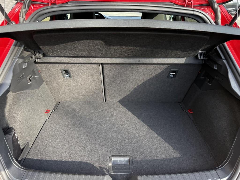 Audi A1 citycarver 30 tfsi - sline - sportstoelen - led koplampen -