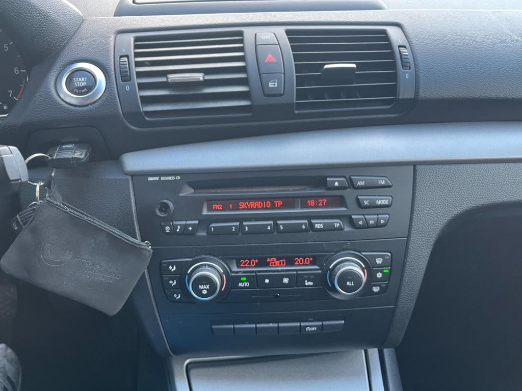 BMW 1 Serie 118i business line | orig. nl | climate | cruise