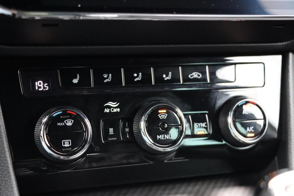 Skoda Superb combi 1.4 tsi iv sportline 218pk dsg6 | black style | memory s