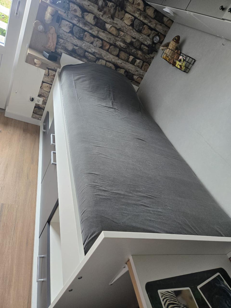 Mooie halfhoogslaper te koop aangeboden.