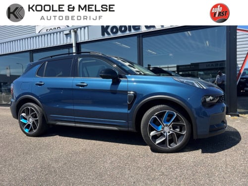 Lynk & Co 01 1.5 261pk plug in hybrid , panodak , 360gr camera , carplay
