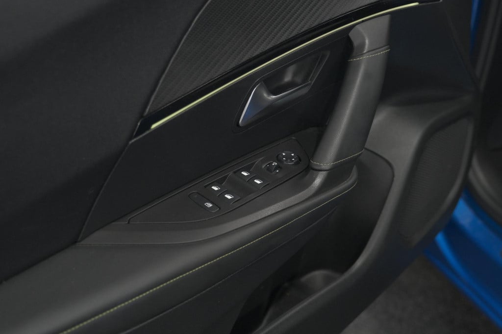 Peugeot E-2008 ev gt 50 kwh | adaptieve cruise control | camera | navigatie