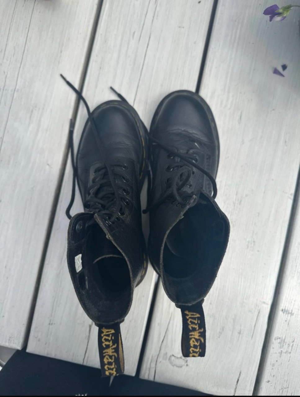 Dr. Martens soft leather