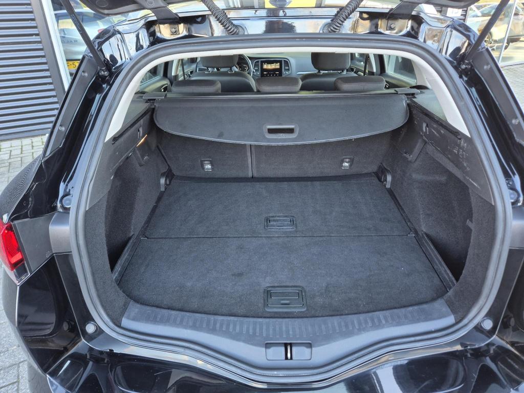 Renault Megane 1.3 tce 140 edc automaat business edt. trekhaak, all season 