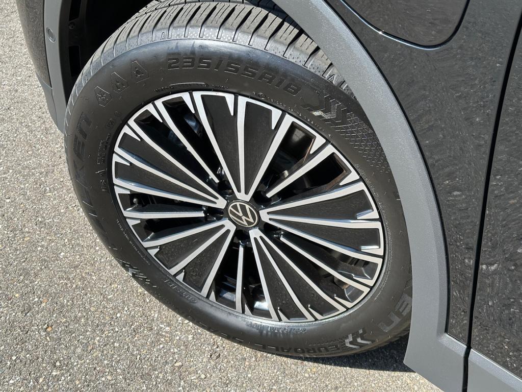 Volkswagen Tiguan 1.5 ehybrid elegance 204pk | trekhaak | camera | head-up 