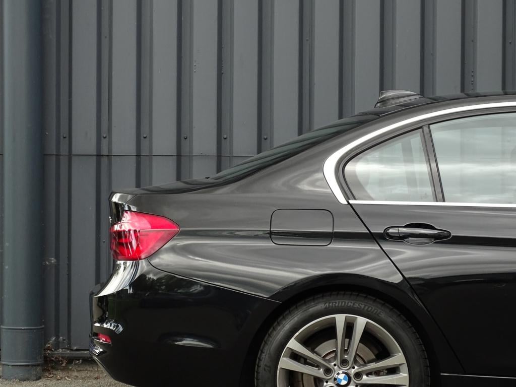 BMW 3-serie 330e
