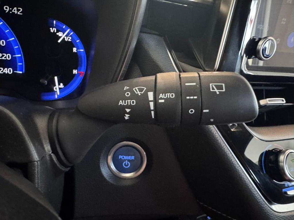 Toyota Corolla Touring Sports 1.8 hybrid business
