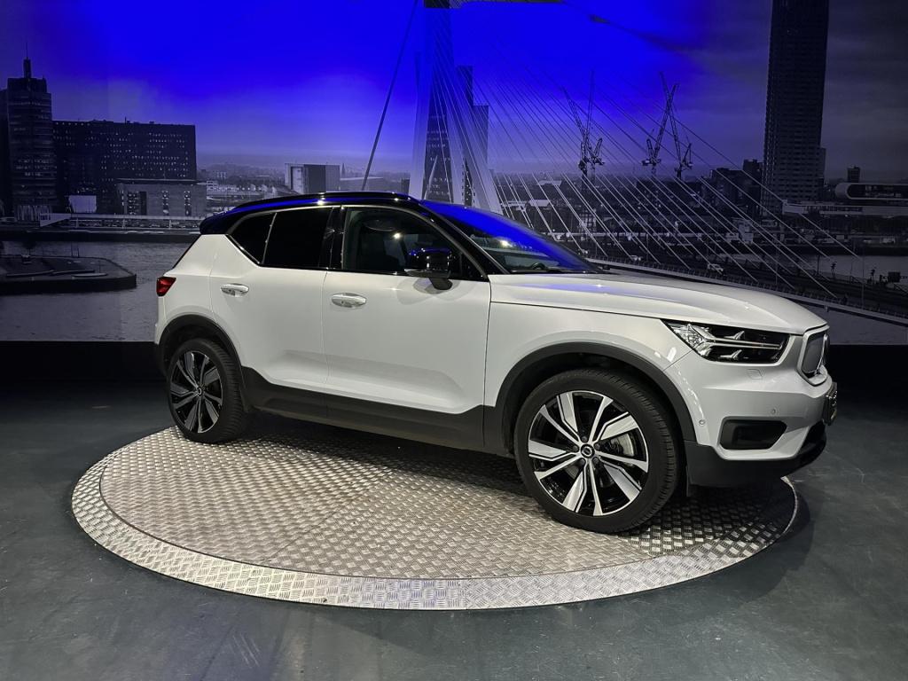 Volvo XC40 recharge pro *pano*harmankardon*360camera*