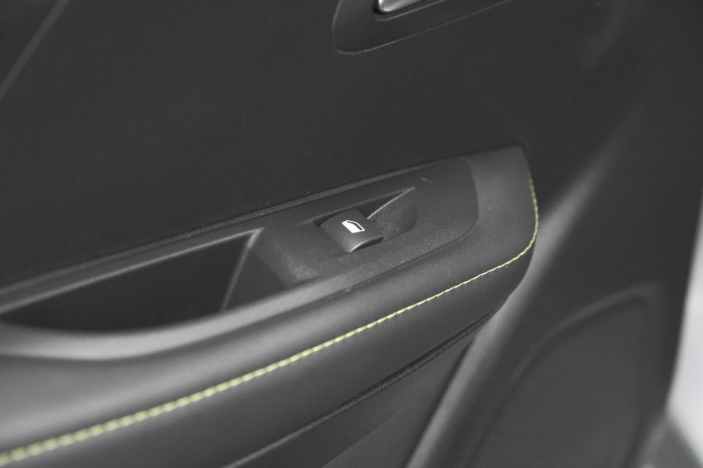 Peugeot 208 puretech 131 eat8 gt | camera | dodehoekdetectie | navigatie | 