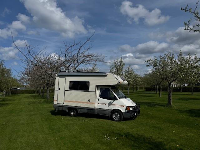 Te Koop in goede staat zijnde Ford Transit Camper
