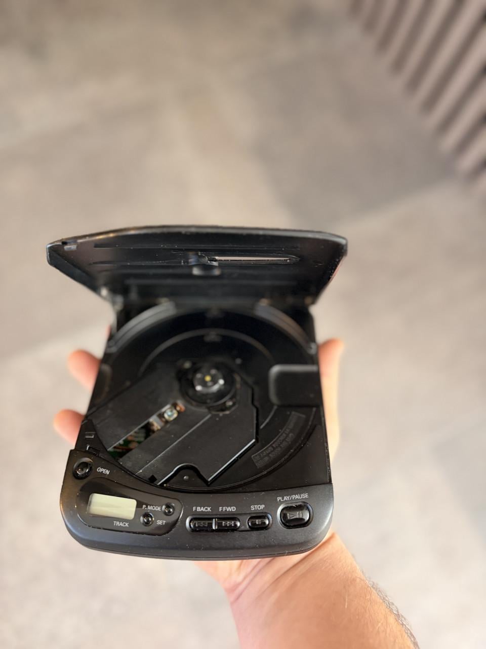 Sanyo discman nette staat