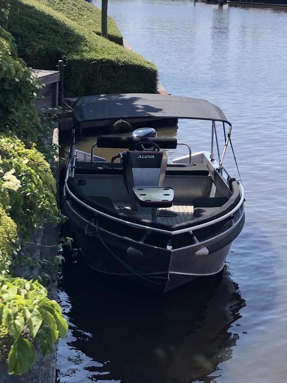 Aluva sloep Suzuki 60pk incl trailel  SL750