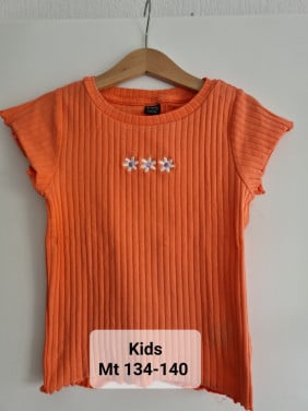 Zalm roze / oranje shirt van Kids  Maat 134-140