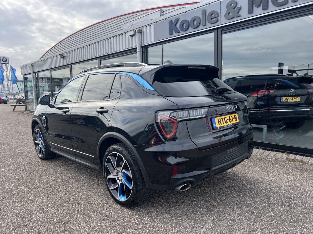 Lynk & Co 01 1.5 261pk plug in hybrid , 360 camera , pano dak , adaptive cc