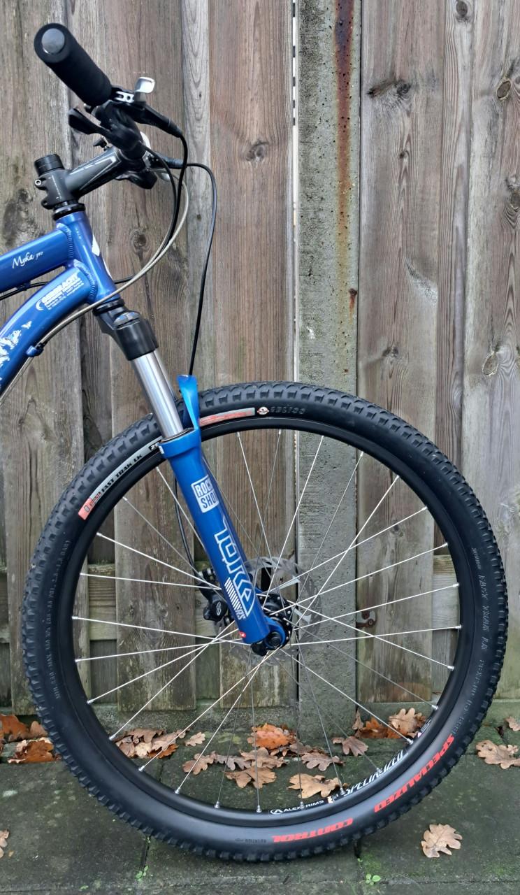 SPECIALIZED DAMES MTB