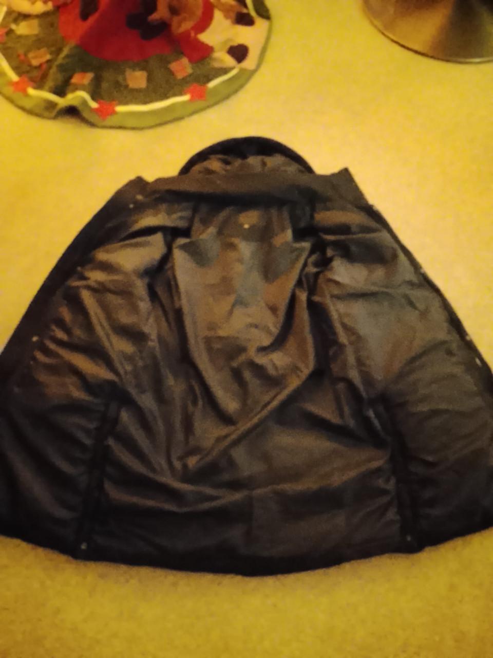 Mooie, zwarte heren winterjas