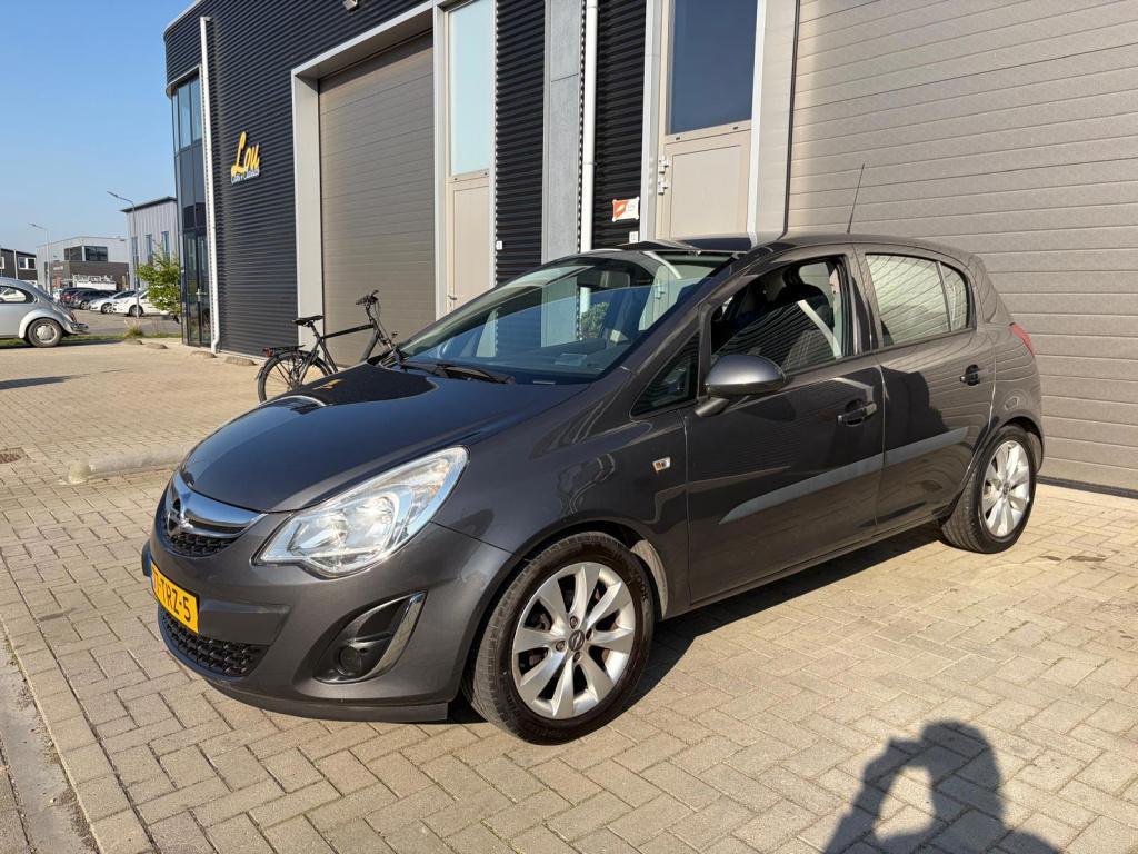 Opel Corsa 1.2-16v anniversary edition