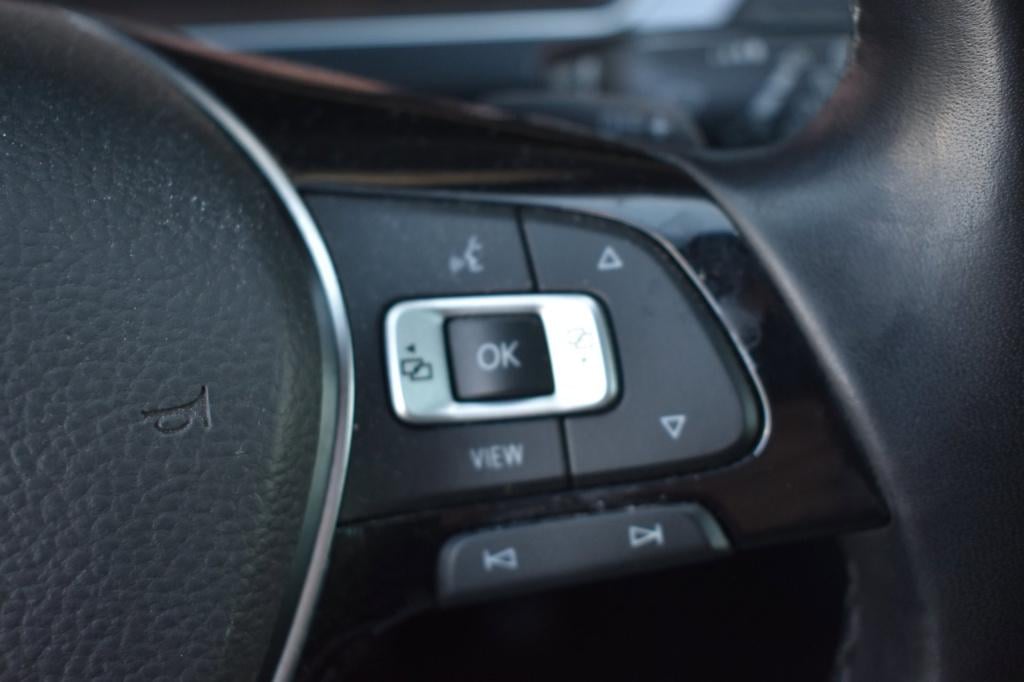 Volkswagen Tiguan 1.5 tsi act highline r-line | trekhaak | panoramadak | dy