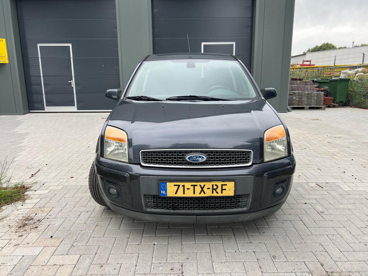 Ford Fusion 1.4-16V Futura hoge instap Jaar apk