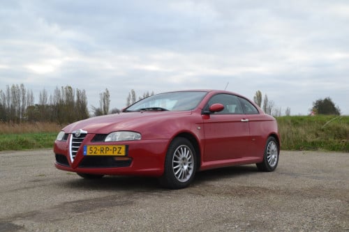 Alfa Romeo GT 1.8 Twin Spark Progression